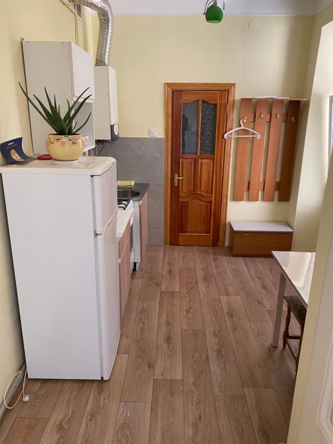 Den Apart On Rynok Square Lwów Zewnętrze zdjęcie