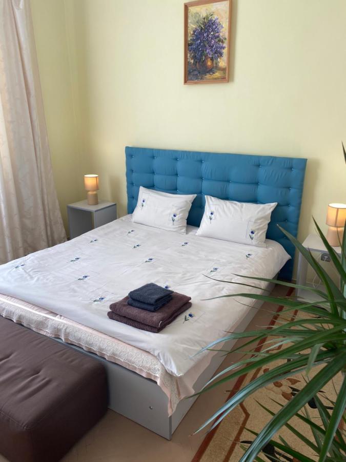 Den Apart On Rynok Square Lwów Zewnętrze zdjęcie